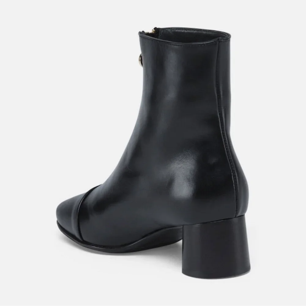 NWOB Napoleoni Leather Front Zip  Ankle Boots